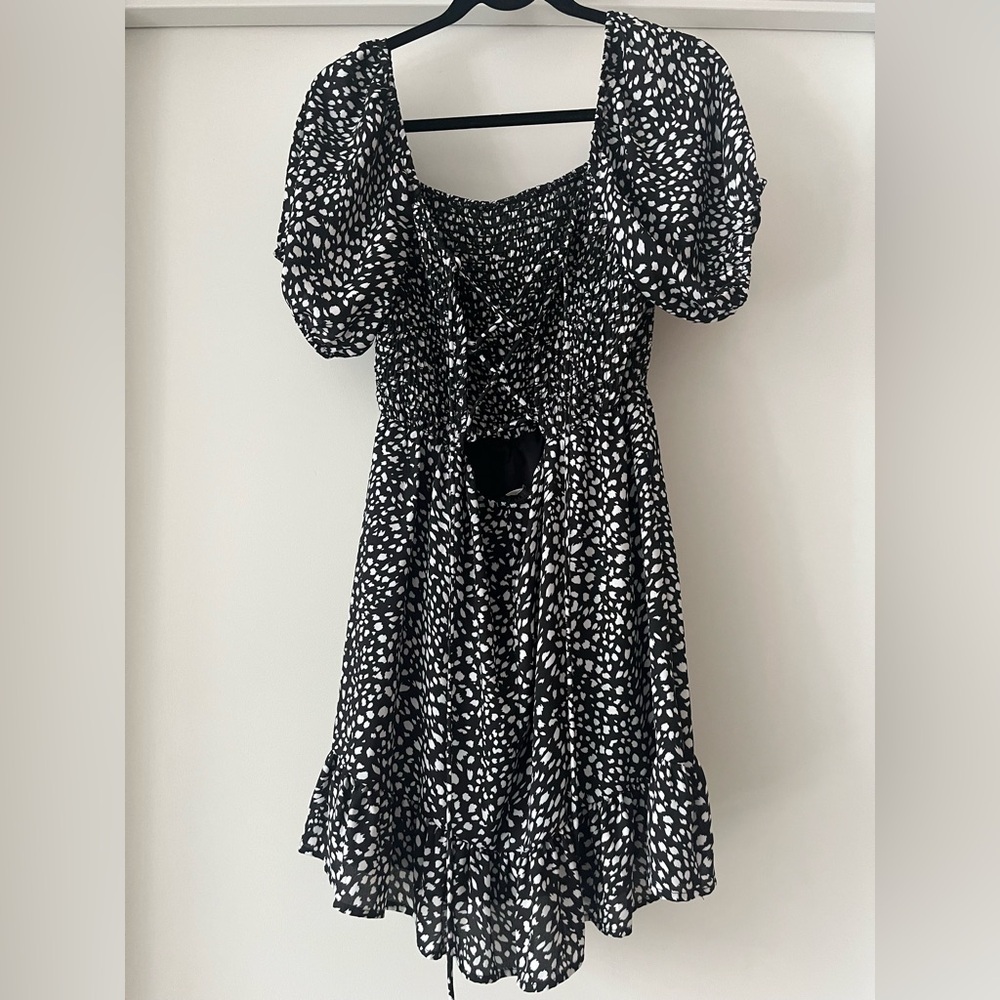 Altar’d State | Tie Up Back Ruffle Mini Dress | Black/White | L